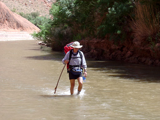 19 - Walking through the Escalante River
