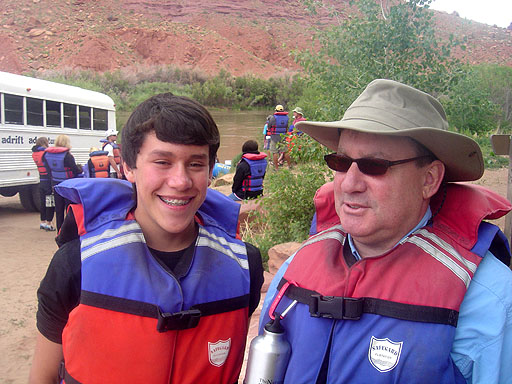 00 - Day rafting, Fisher Towers