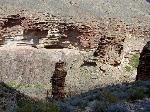 07 - Descending into Monument Canyon